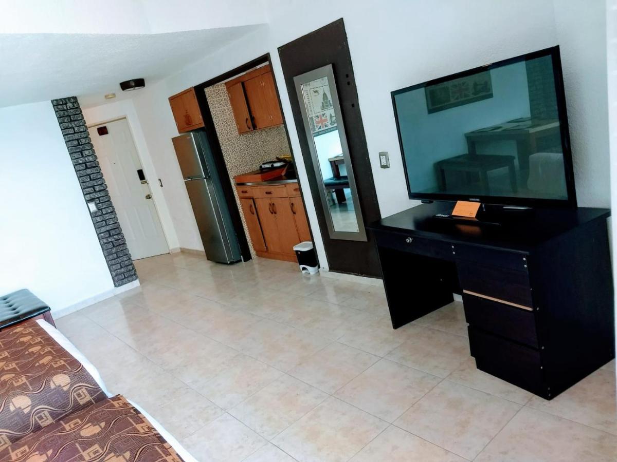 Suite En Torres Gemelas A Pie De Playa 611 Acapulco Exterior photo